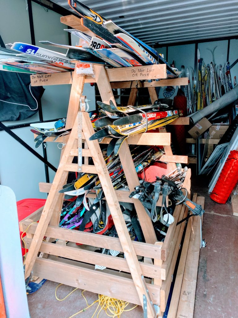 Skis